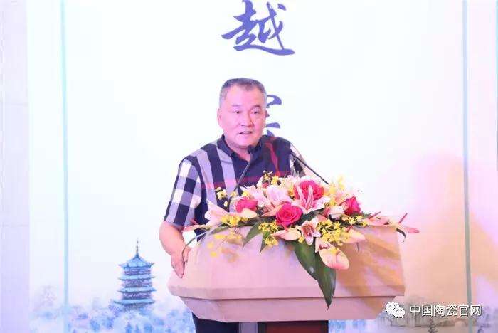 浙江楠宋瓷業(yè)有限公司董事長鄭建平發(fā)表講話